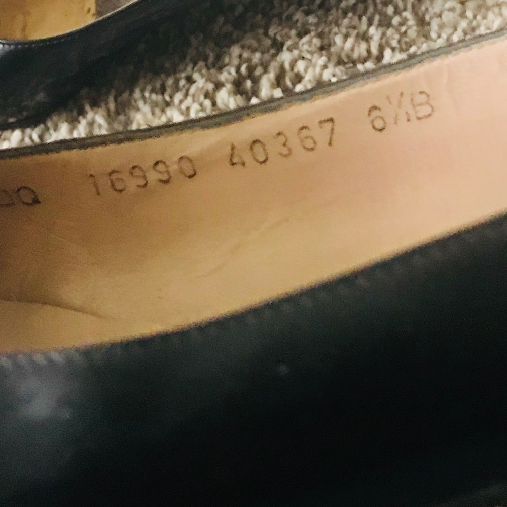 Salvatore Ferragamo VARA BOW PUMP SHOE size - Picture 8 of 8